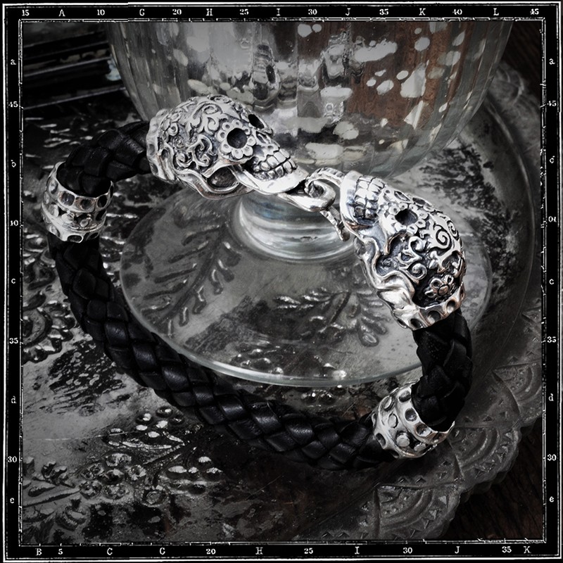 DOS CALAVERAS MEXICAN SKULL LEATHER BRACELET