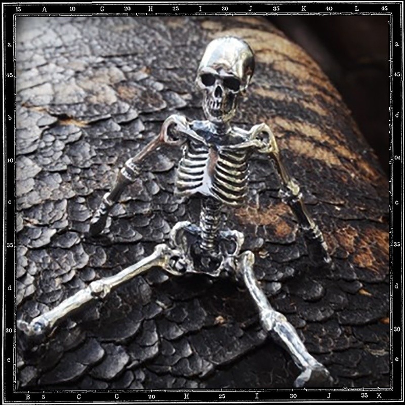 STAN SKELETON PENDANT