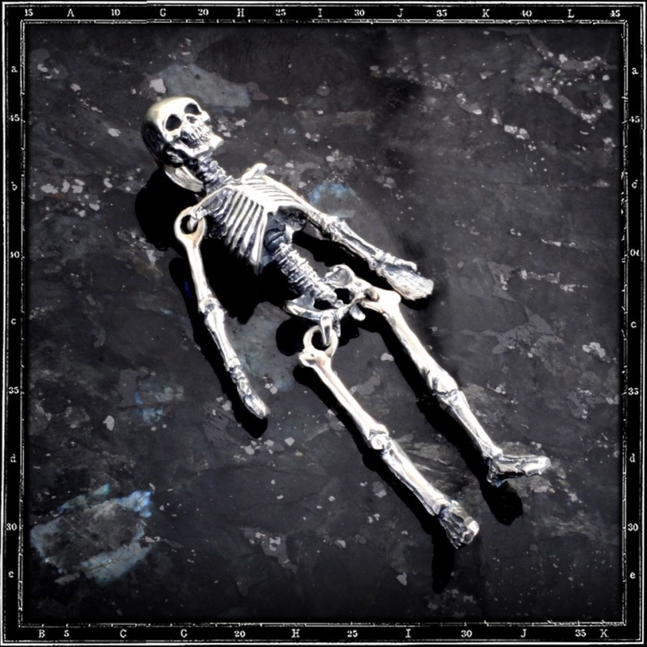 STAN SKELETON PENDANT