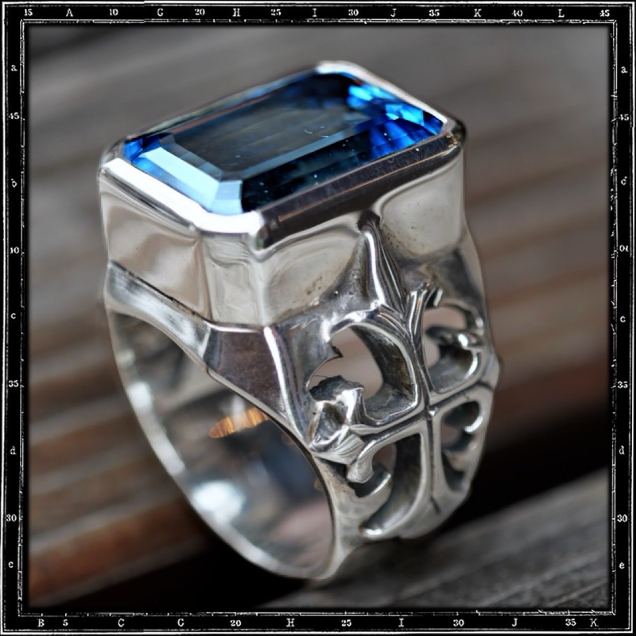 TWIN CROSS STONE RING