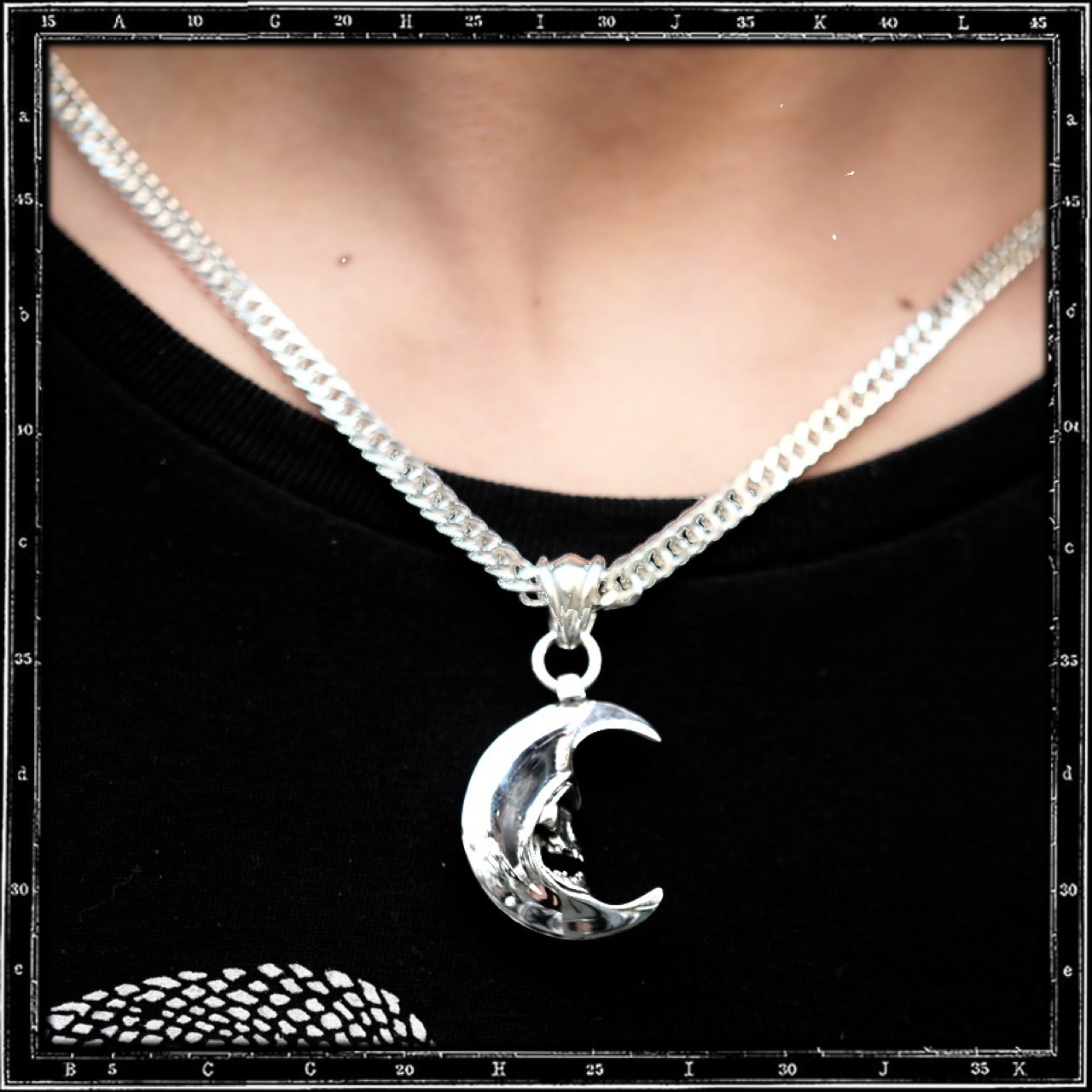 SKULL IN THE MOON PENDANT | クレイジーピッグ公式オンラインストア