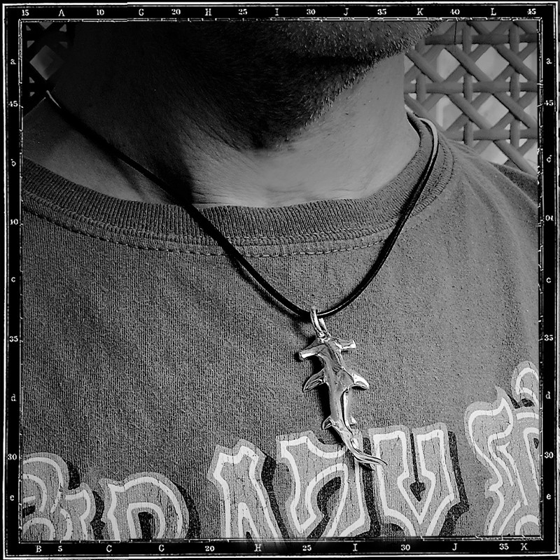 HAMMERHEAD SHARK PENDANT - LARGE