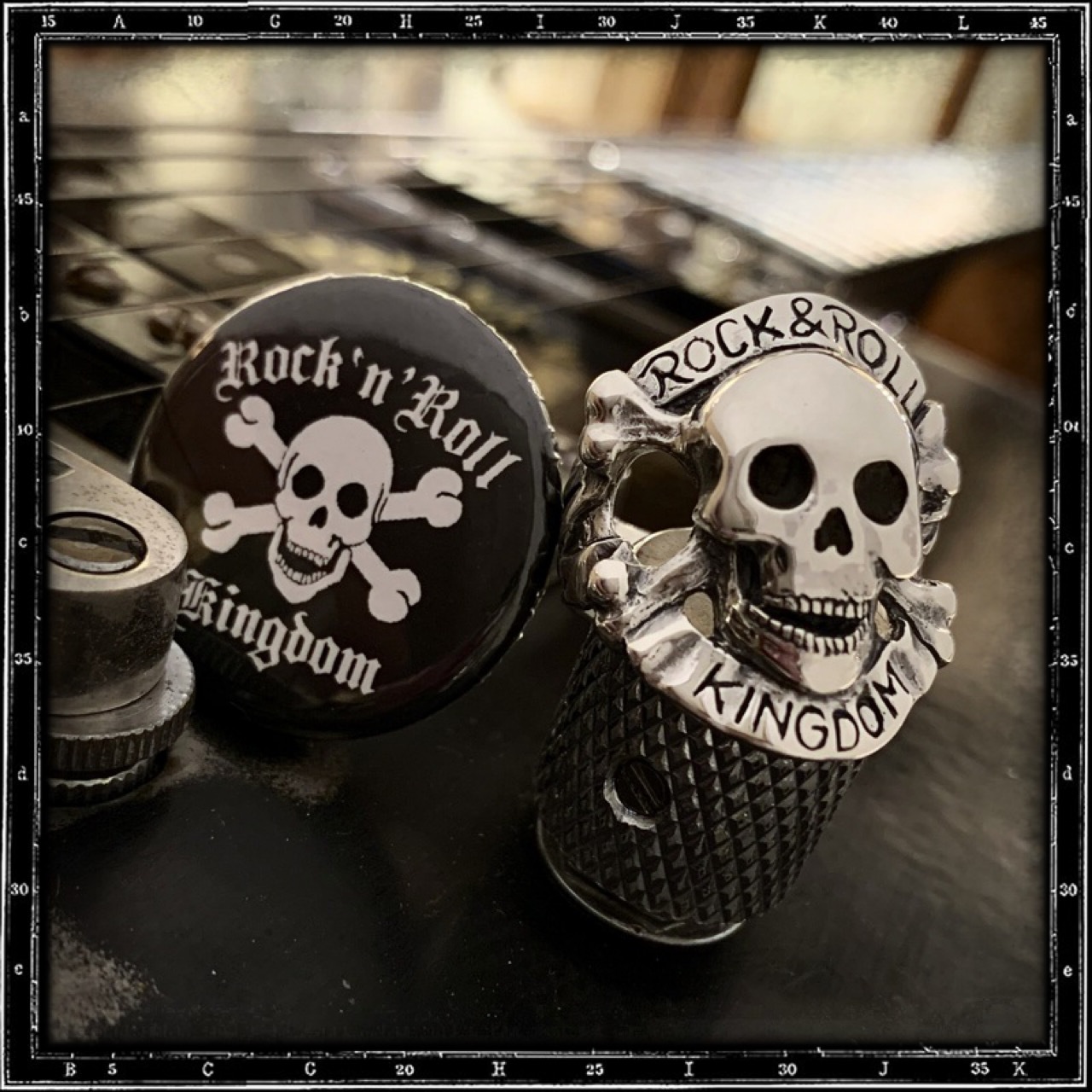 MAD3 ROCK ‘N’ ROLL KINGDOM RING