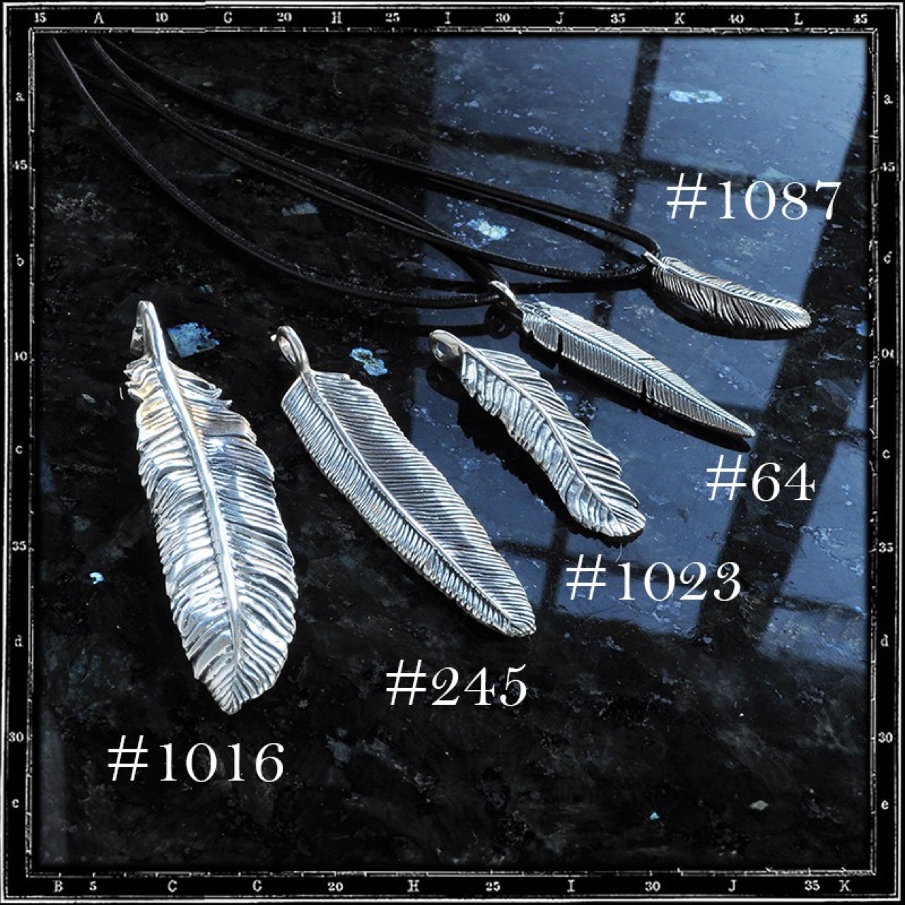 LOUVRES FEATHER PENDANT - SMALL