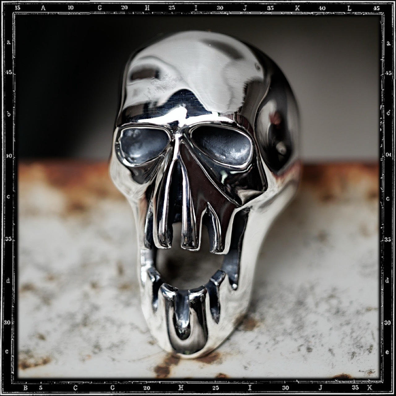 MAX SKULL RING