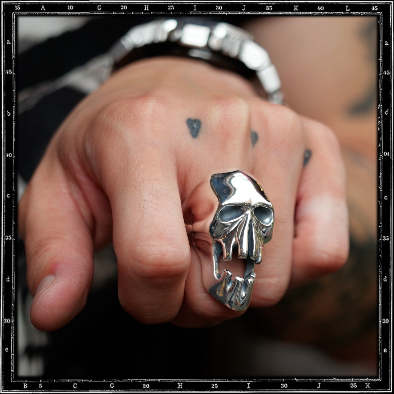MAX SKULL RING