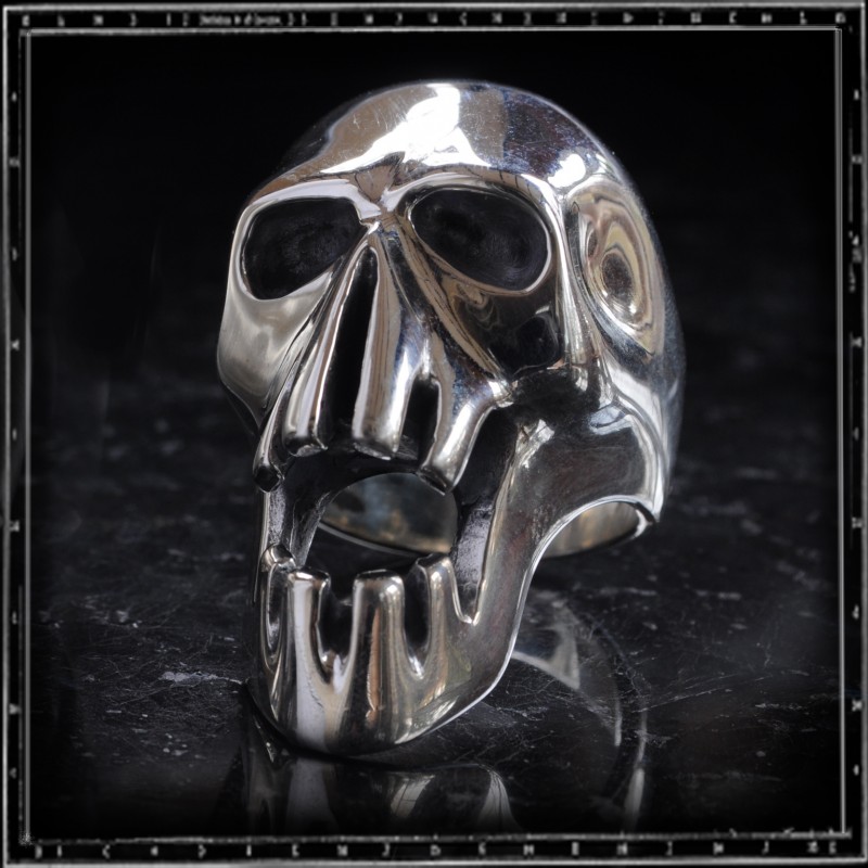 MAX SKULL RING