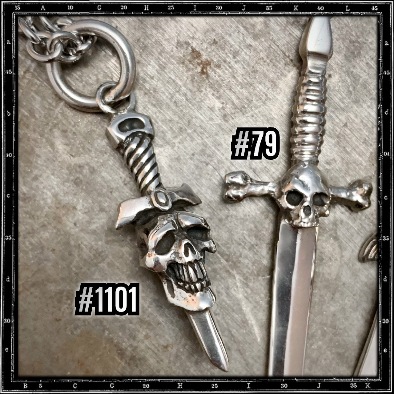 SKULL & DAGGER AMULET PENDANT