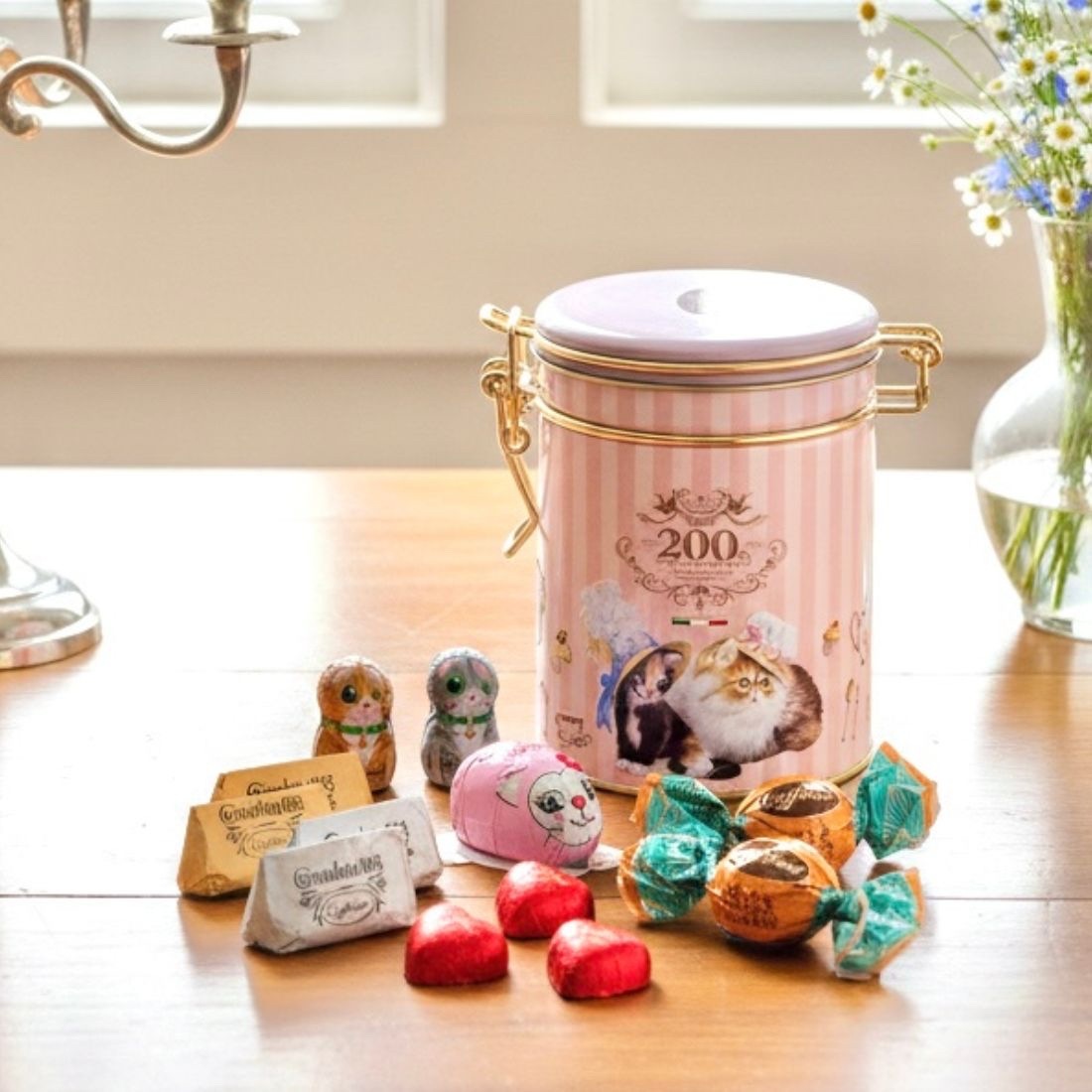 ねこのティータイム キャニスター缶｜カファレル公式-チョコレートのお