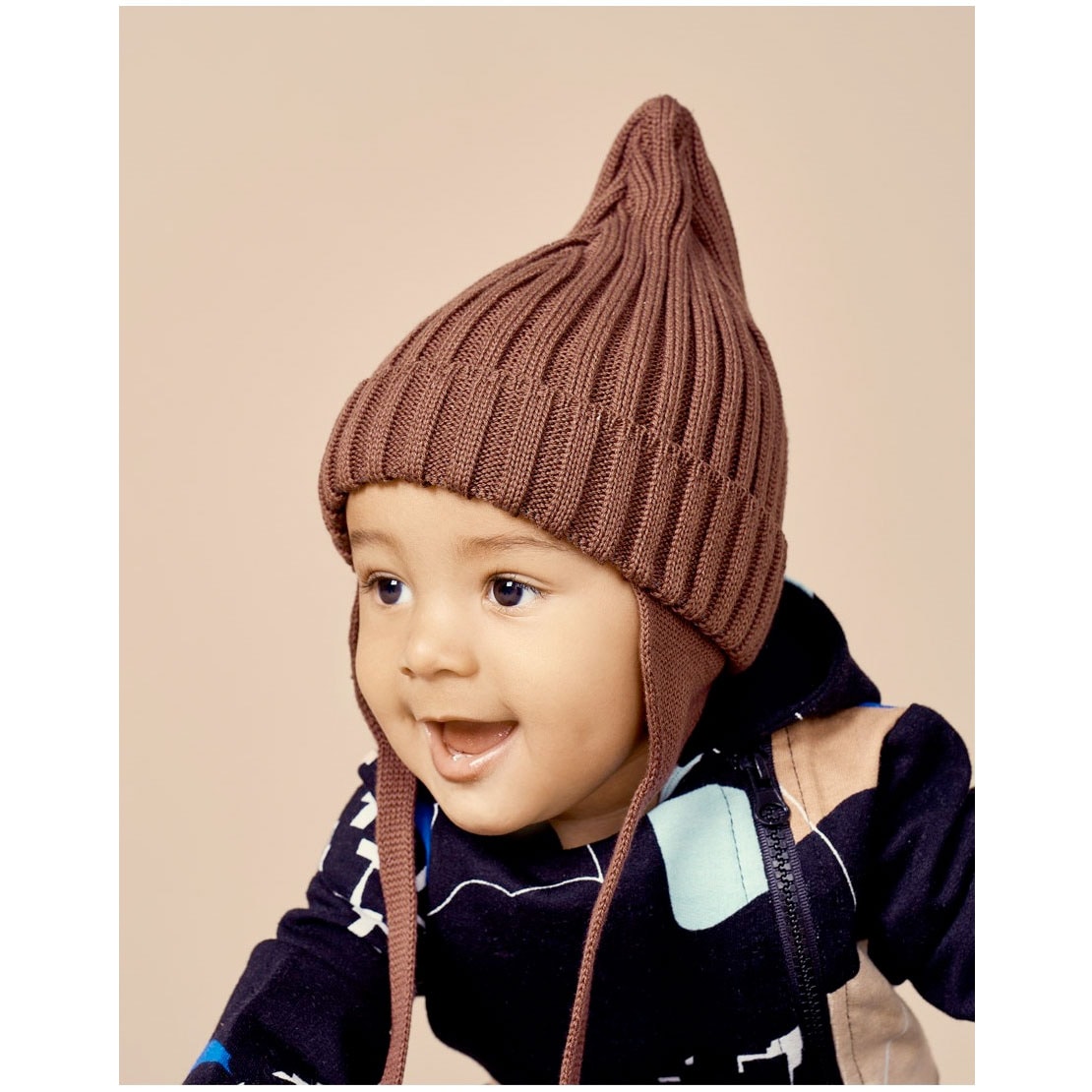 【60%OFF】 フィンランドから mainio マイニオ  MAGDA EAR FLAP BEANIE, BROWN オーガニックコットン ニットキャップ 1-2Y歳