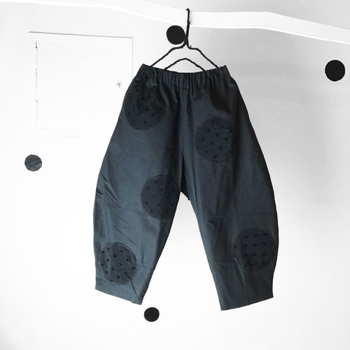 ● frankygrow フランキーグロウ 4UNEVEN DOTS BIG PANTS -/-/L/-