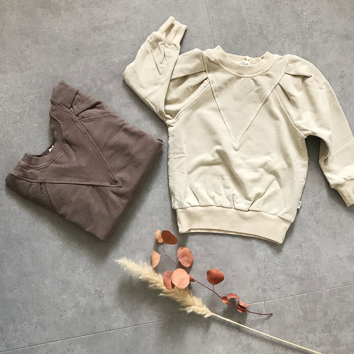 [50%OFF] From spain MY LITTLE COZMO organic puff-sleeved girls sweatshirt オーガニックコットンスウェット 100-110/120-130/140/150  taupe/stone