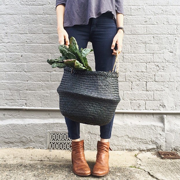 【3/11-12:00-20:00のみのタイムセール50%OFF】イギリスから Olli Ella オリエラ　Black Belly Basket - Medium 直径35cm [ラッピング不可]