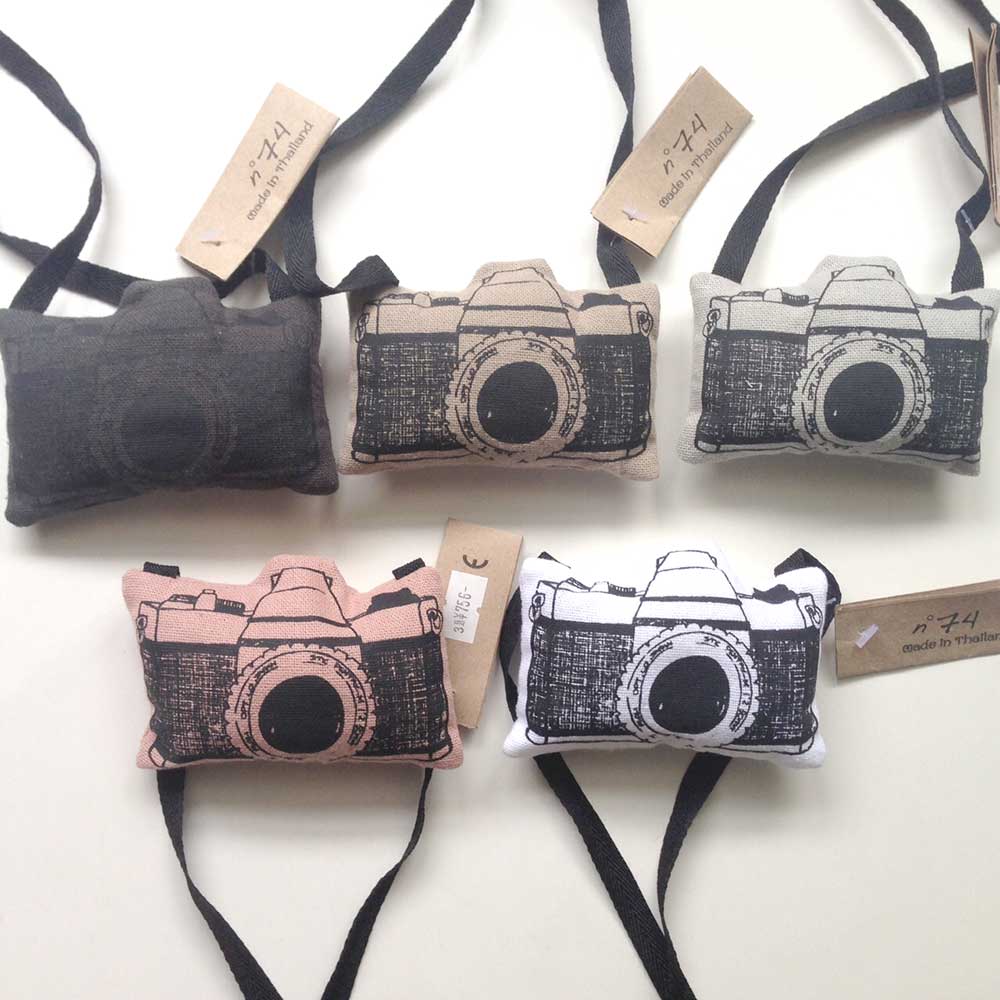 Numero 74 ヌメロ Camera カメラ　マスコット ニギニギとしても