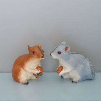 Resins Animals Squirrel A 　お部屋をおもしろく、かっこよく リス Sサイズ BR/GY