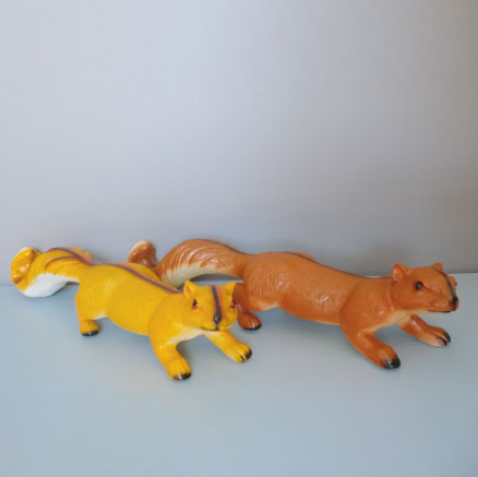 Resins Animals Squirrel B　お部屋をおもしろく、かっこよく リス Mサイズ YE/BR