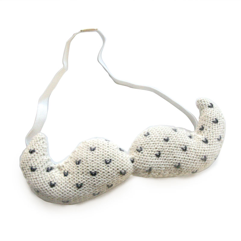 [-40%再下]oeuf ウフ 12AW GIANT MUSTACHE ニットひげ ホワイト　100％Baby Aloaca ハンドメイド