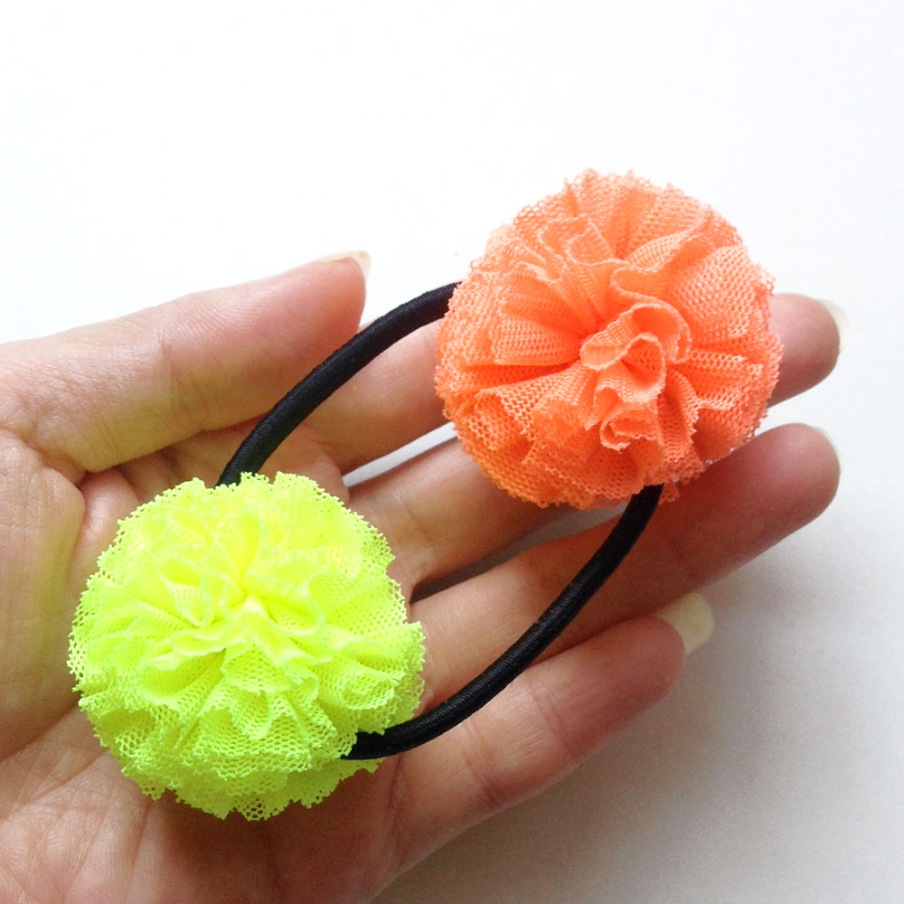 CHATOY チュールポンポンヘアゴム 蛍光オレンジ × 蛍光イエロー