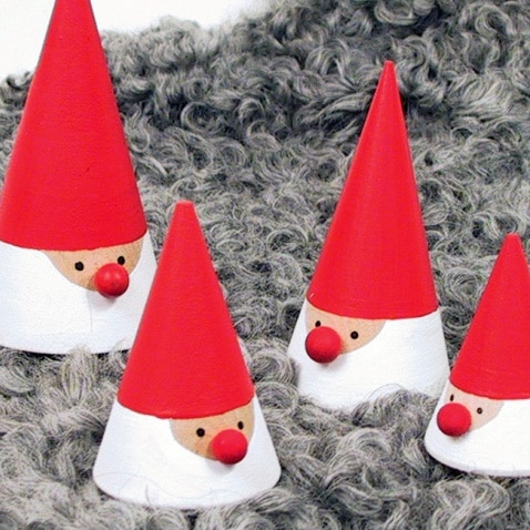 Larssons Tra ラッセントレー　木のサンタ 円錐 SSサイズ約5.6cm