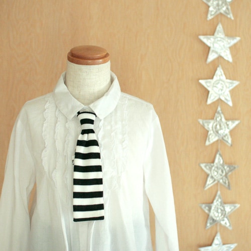 ［60%OFF］ Geewhiz ジーウィズ ボーダーネクタイ ホワイト×ブラック M