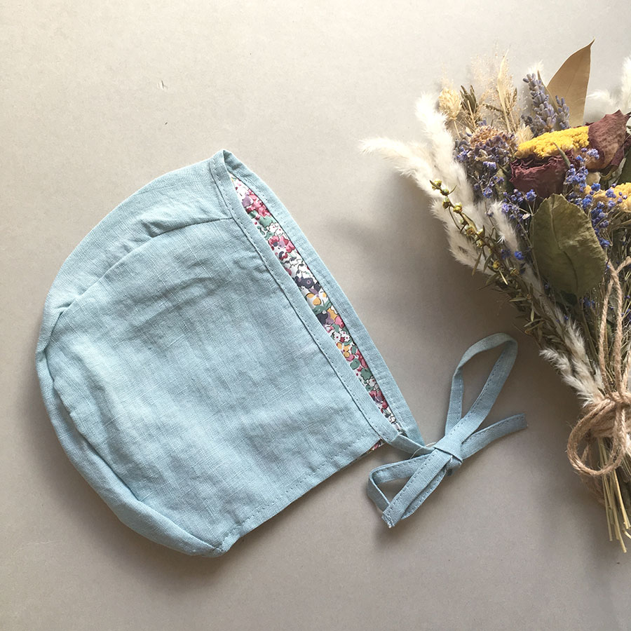 ● ロンドンから OLIVIER judith リネン x リバティ ボンネット 42-46（新生児-6ヶ月）/48（6ヶ月-1歳）