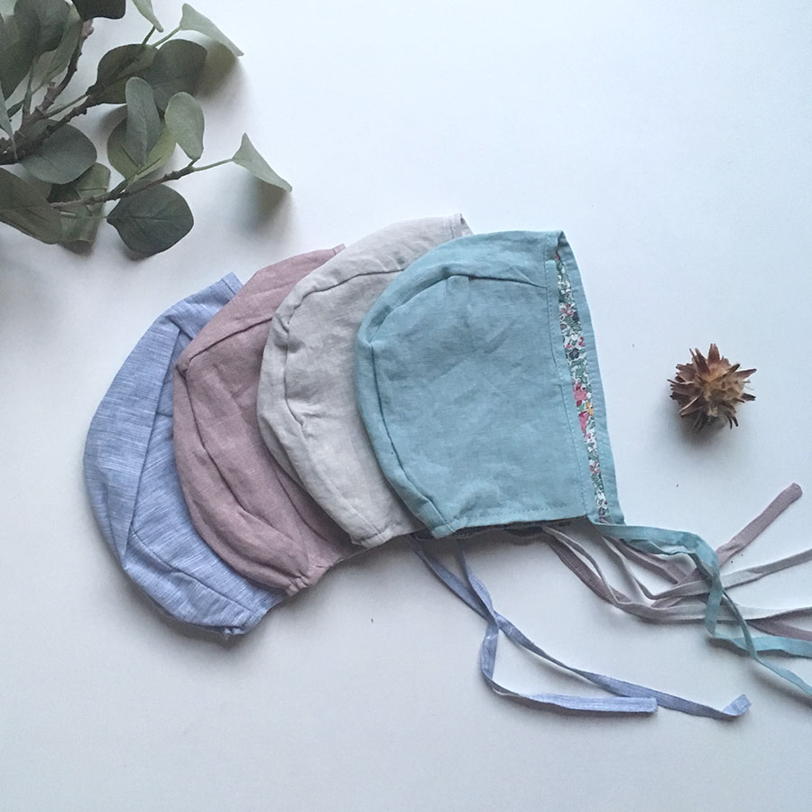 ● ロンドンから OLIVIER judith リネン x リバティ ボンネット 42-46（新生児-6ヶ月）/48（6ヶ月-1歳）