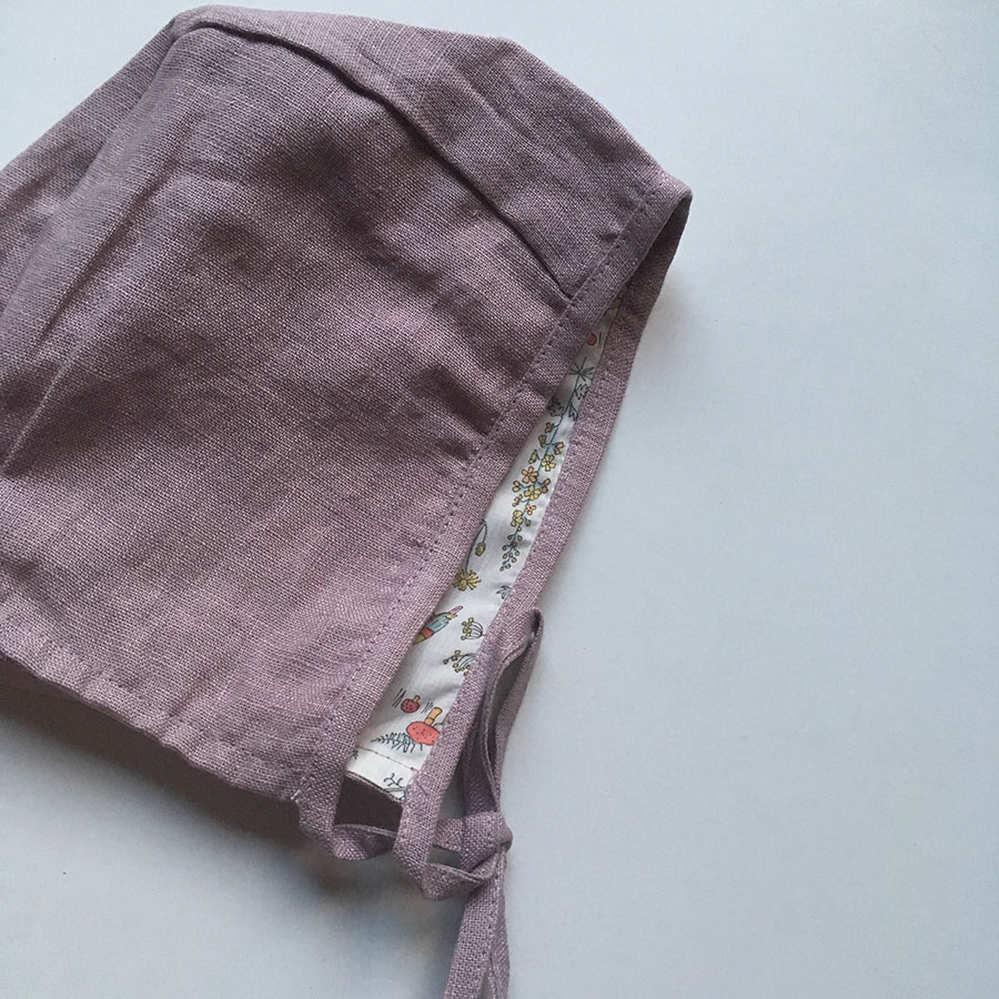 ● ロンドンから OLIVIER judith リネン x リバティ ボンネット 42-46（新生児-6ヶ月）/48（6ヶ月-1歳）