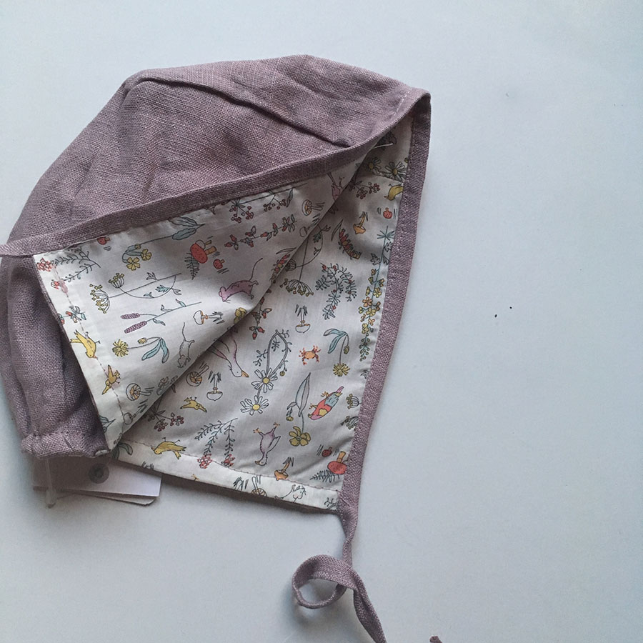 ● ロンドンから OLIVIER judith リネン x リバティ ボンネット 42-46（新生児-6ヶ月）/48（6ヶ月-1歳）