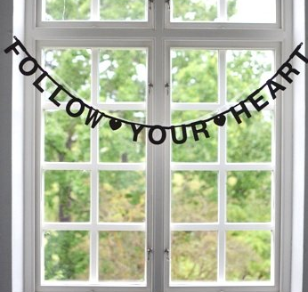 OMM-design HAPPY BIRTHDAYも自在！ Word Banner ブラック