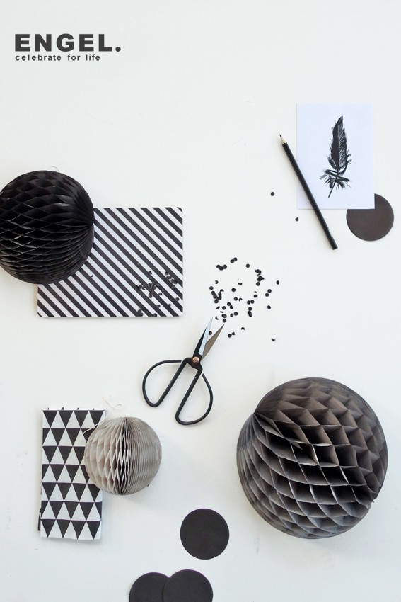 ENGEL Honeycombs Black ハニカムボール  でんぐりインテリア　パーティーの飾り付けにも　 (3点set)