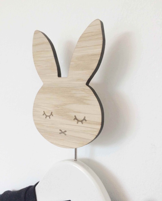 デンマークから Maseliving メーセリビング オーク材 壁かけフック Sleepy bunny 約12 x 8.5cm