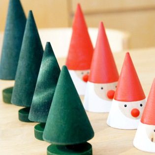 スウェーデンから　Larssons Tra ラッセントレー　木のツリー L 高さ14.0cm GR