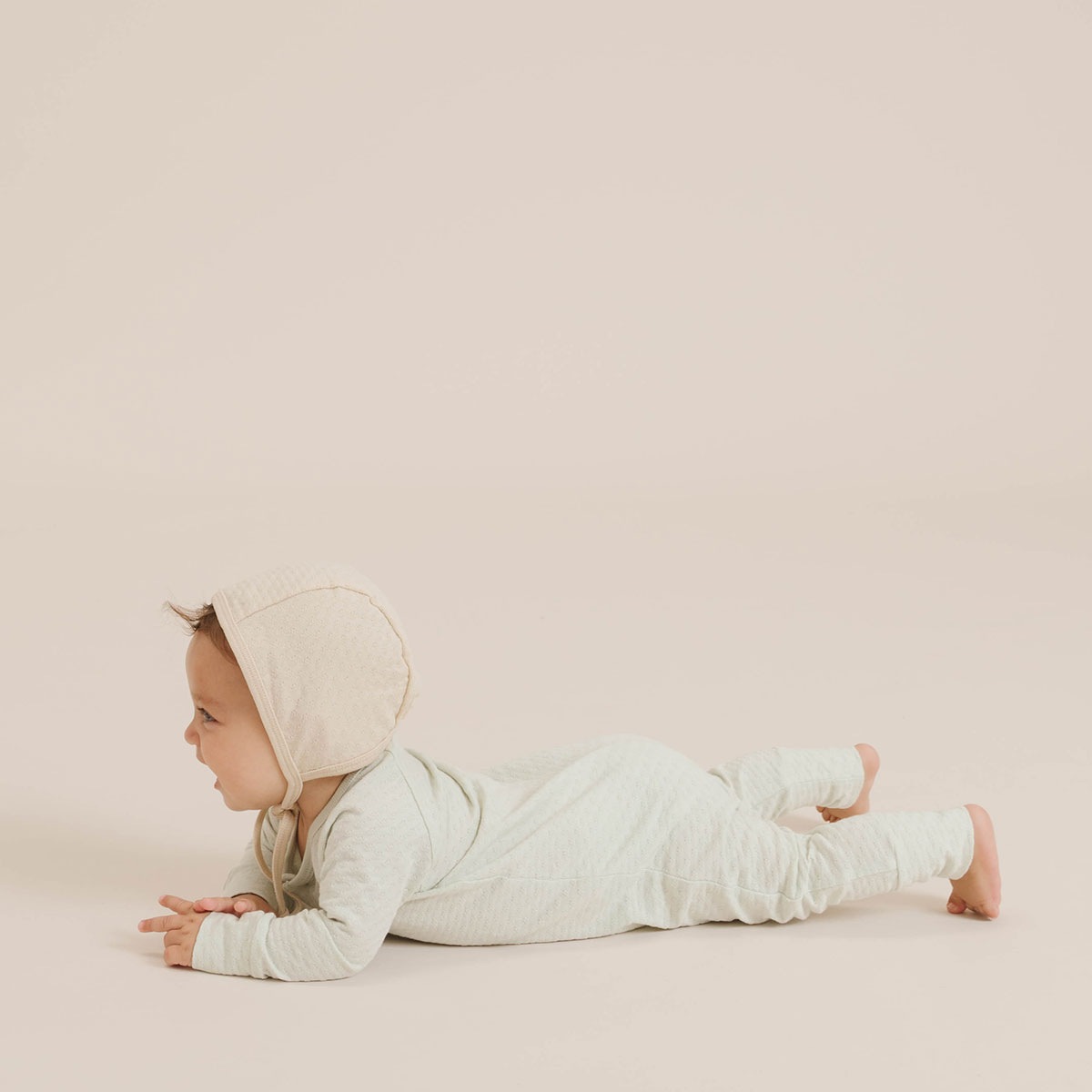 [30%off] Quincy Mae オーガニックコットン POINTELLE BABY BONNET [ネコポス対応可] NATURAL 6ヶ月 / 1歳
