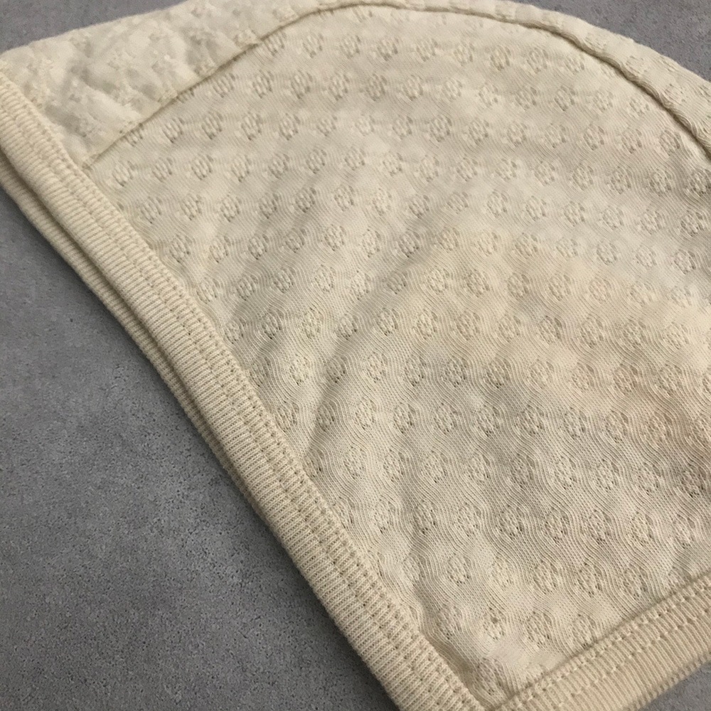 [30%off] Quincy Mae オーガニックコットン POINTELLE BABY BONNET [ネコポス対応可] NATURAL 6ヶ月 / 1歳