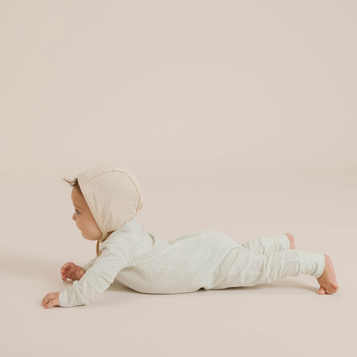 [30%off] Quincy Mae オーガニックコットン POINTELLE BABY BONNET [ネコポス対応可] GOLD 6ヶ月 / 1歳