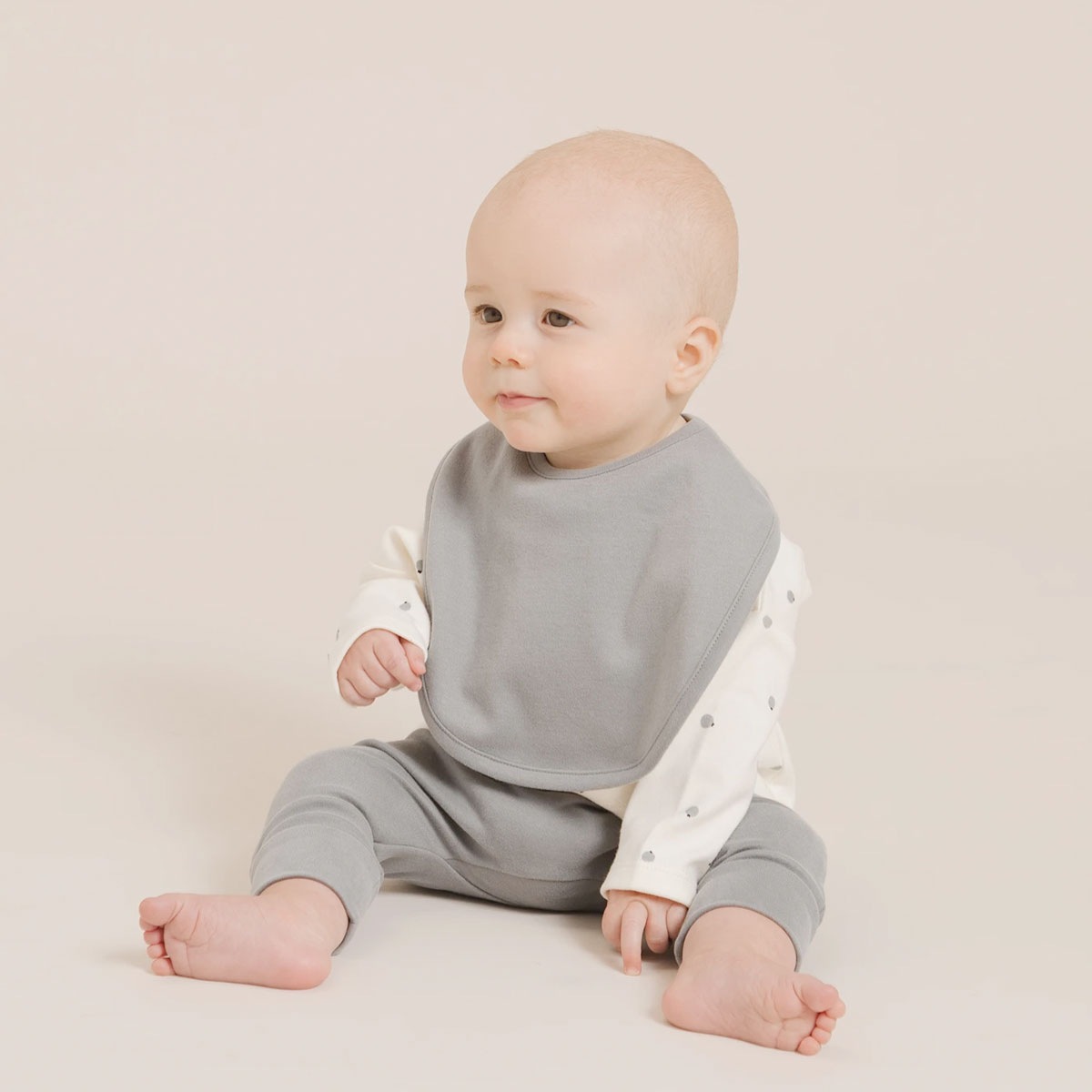 [30%off] Quincy Mae オーガニックコットン Longsleeve Baby Tee　organic brushed jersey　ivory  [ネコポス対応可] 60-70/80-90/90-100