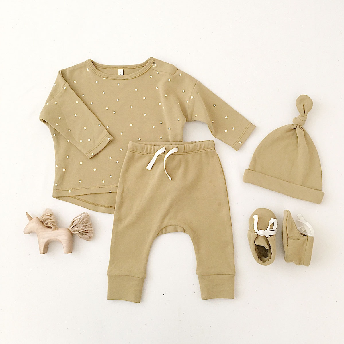 [30%off] Quincy Mae オーガニックコットン Drawstring Pant  [ネコポス対応可] GOLD 60-70/70-80/90-100