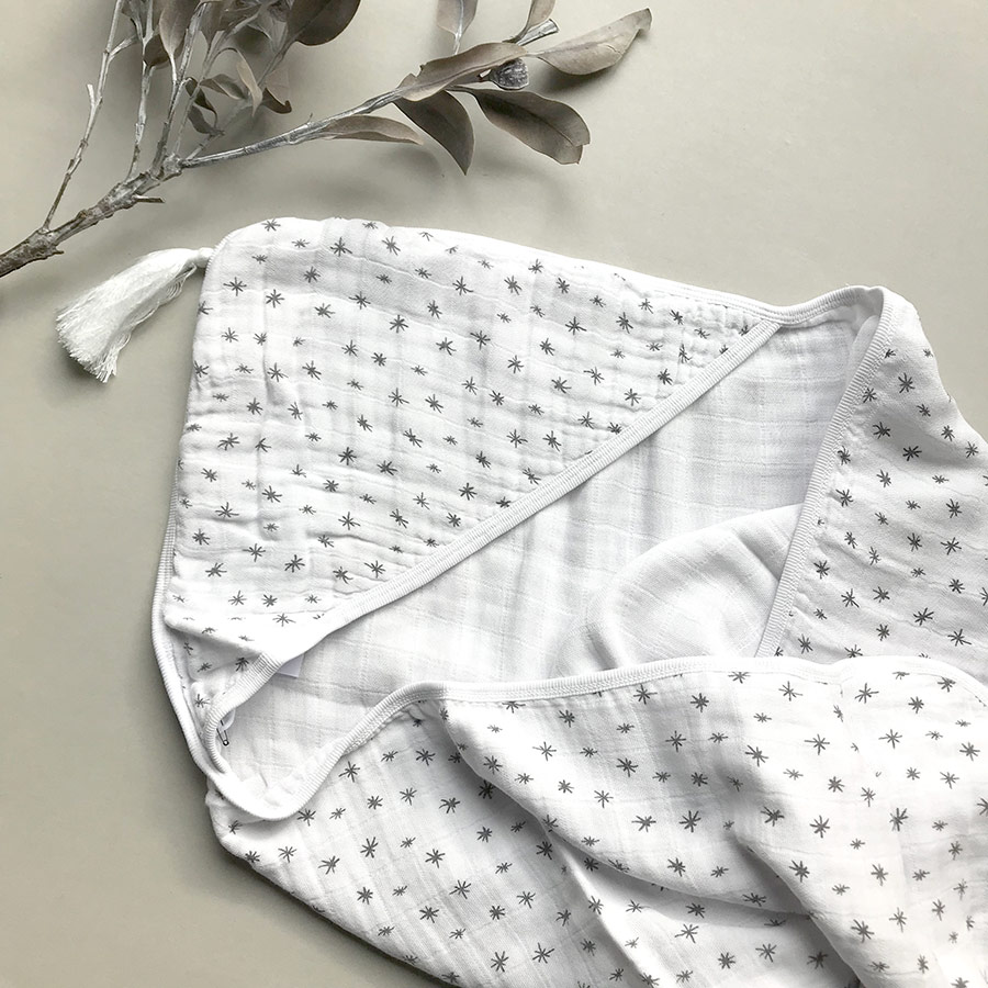 moumout' paris 　おくるみ　モスリンタオル SYBEL BEE la cape de bain enfant / baby hooded towel SCINTILLE