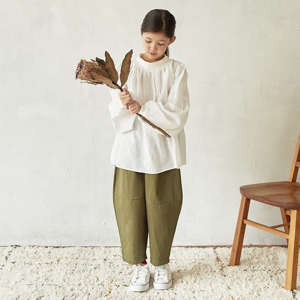 ［50%OFF］ undeny. ギャザーブラウス WH/OB/BK M(110-120)/L(130-140)/XL(150-160)/F レディース