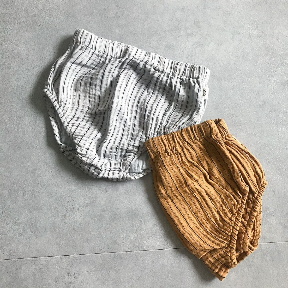 [40%OFF] From spain MY LITTLE COZMO オーガニックコットン gauze stripe baby bloomers 60-80 グレー キャメル