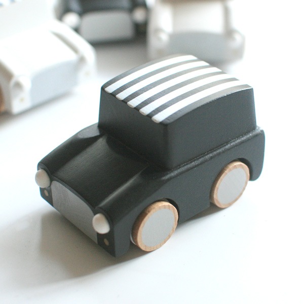 kiko+ キコ kuruma graphic プルバックモーター 木製車