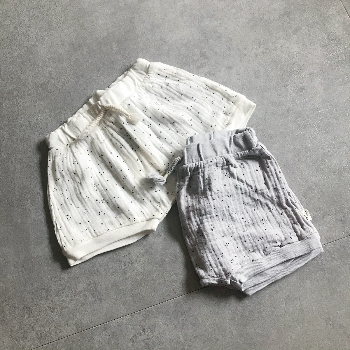 [40%OFF] From spain MY LITTLE COZMO オーガニックコットン gauze star-print baby shorts 60-80 グレー ホワイト
