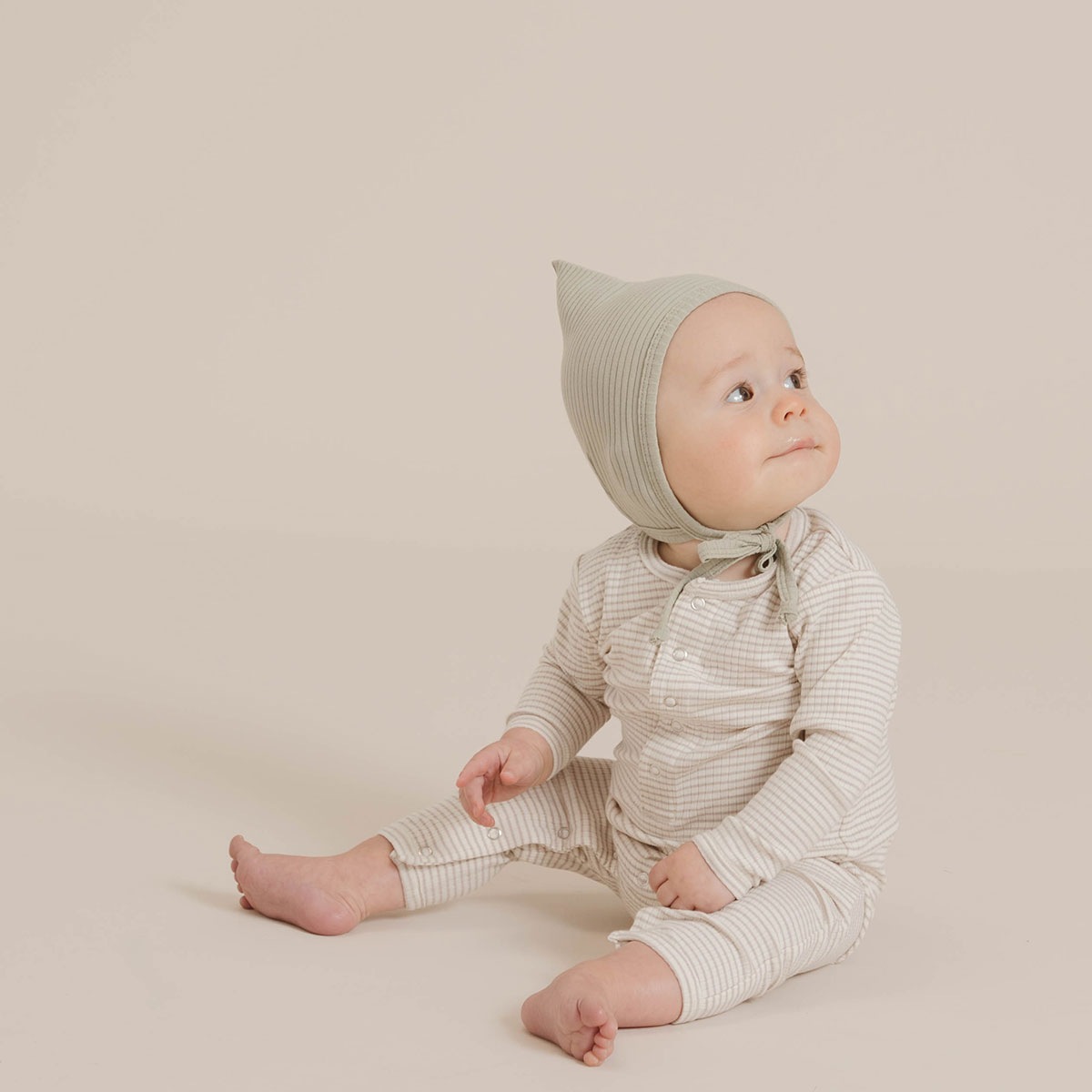 [30%off] Quincy Mae オーガニックコットン PIXIE BONNET [ネコポス対応可] IVORY 6ヶ月 / 1歳