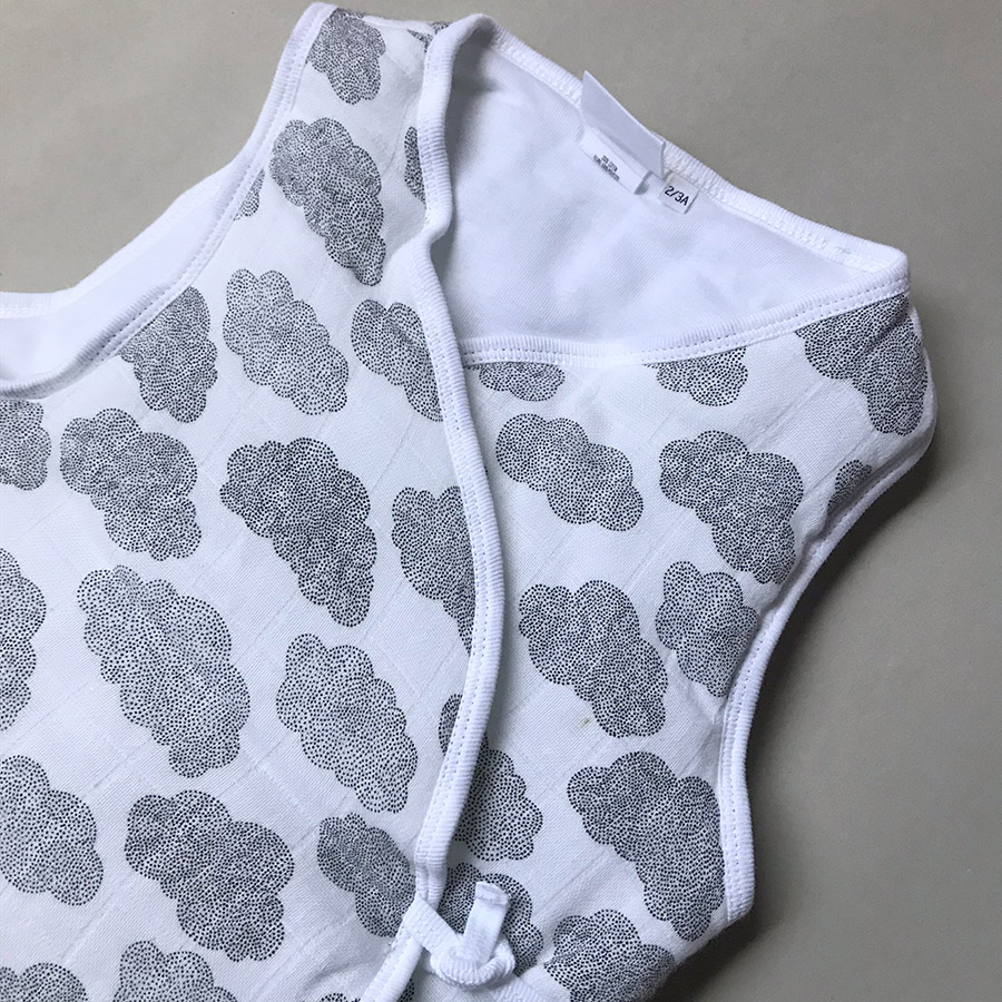 moumout' paris SLEEPY Kimono Quilted Sleeping Bag in Nuages by My Moumout オーガニックコットンおくるみ　-/2-3Y スリーパー