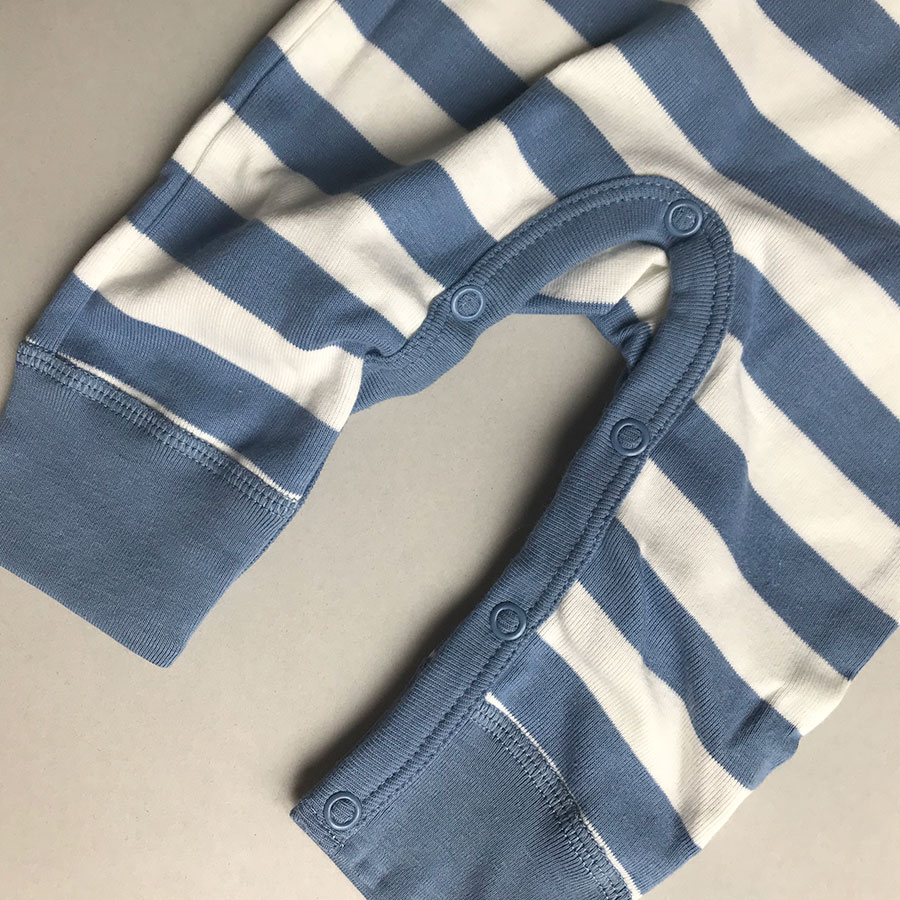 [30%OFF]Katvig キャトヴィ オーガニックコットン ストライプ 長袖ロンパース 68/70  Kat.Stripe White/blue