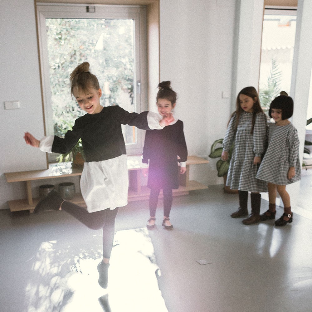 [60%off]From Spain mimapi  CARONTE DRESS BK 100-110/110-120/130/130-140