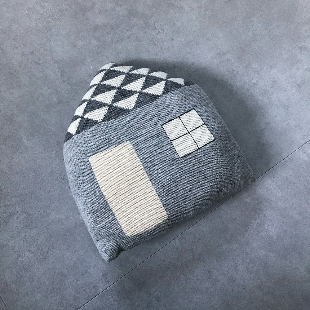 LUCKYBOYSUNDAY ラッキーボーイサンデー favourite place pillow / grey おうちのクッション