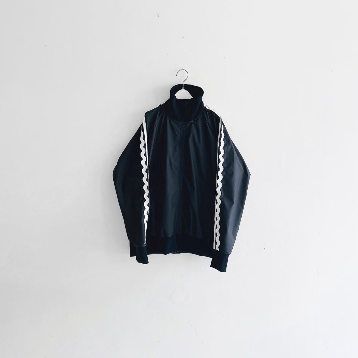 ● frankygrow KUMA EMBROIDERY PATCH PE TRACK JACKET / GY/BK F2