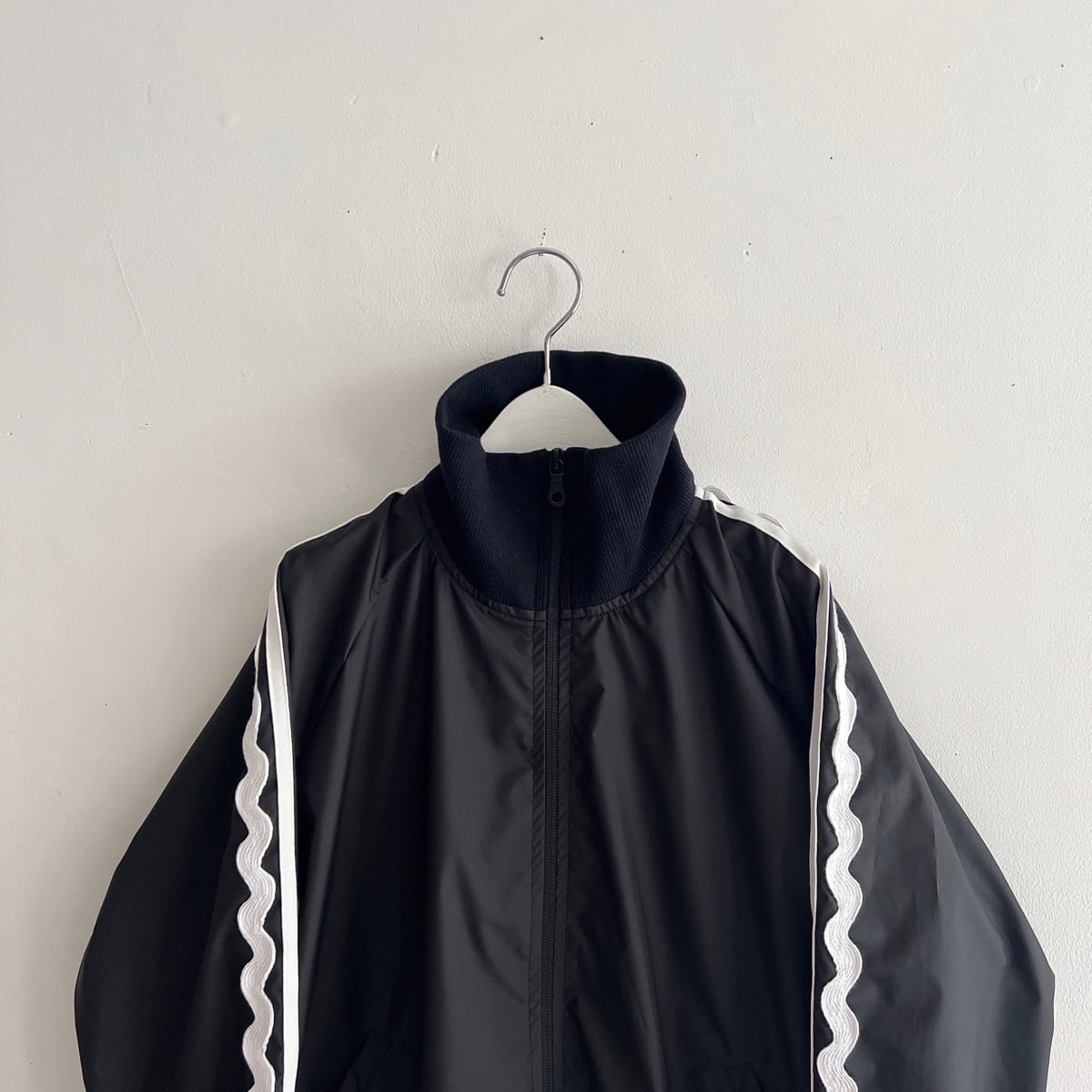 ● frankygrow KUMA EMBROIDERY PATCH PE TRACK JACKET / GY/BK F2