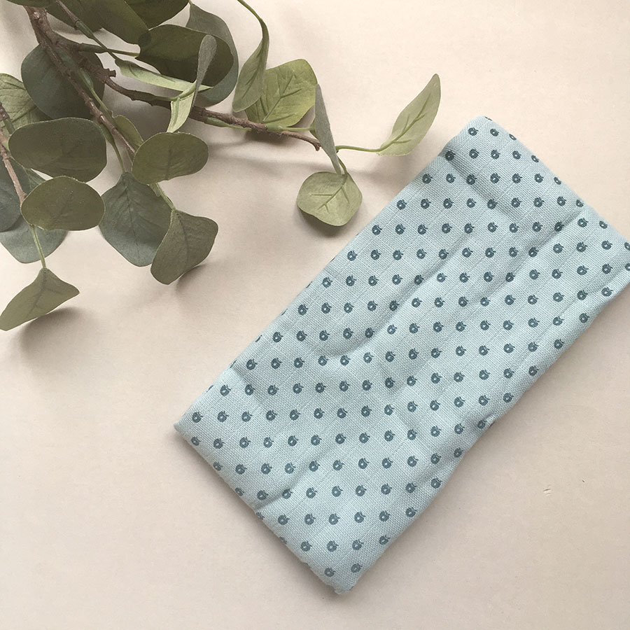 デンマークから Smafolk オーガニックコットン 大判ガーゼクロス 【クリックポスト可】  Burp Cloth mini apples ライトブルー70×70cm お風呂上りやプールにも